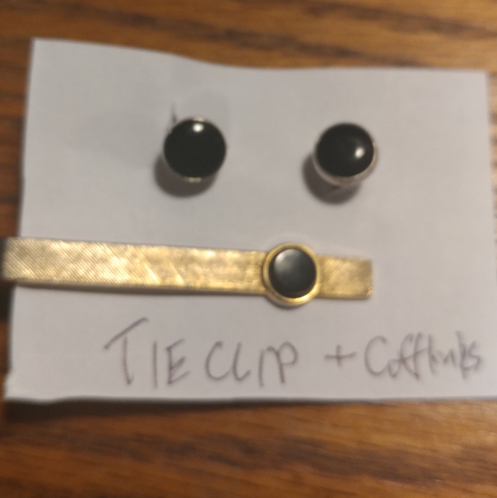 Tie Bar Clasp + Cuff Links, Tuxedo
